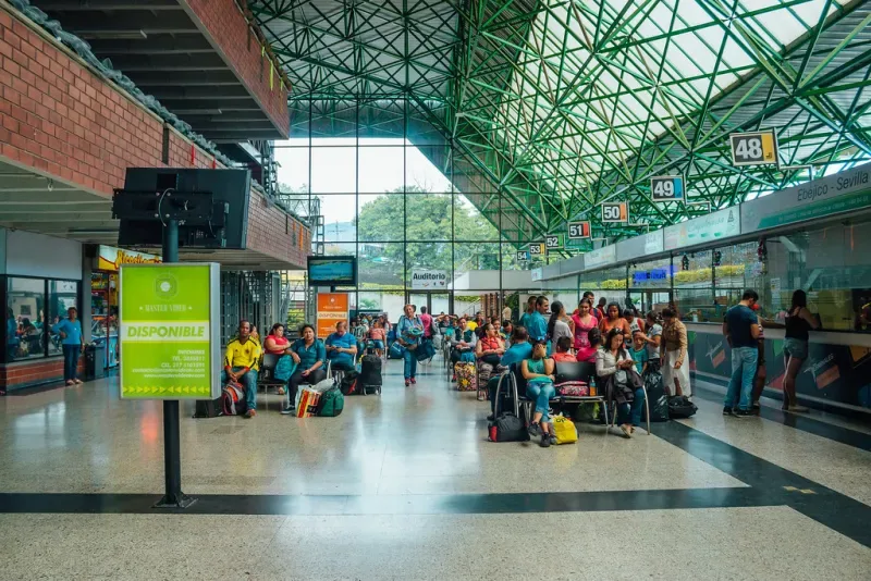Conoce la terminal del norte de medellin, una de las opciones para viajar a Guatapé